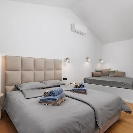 New 3 With Pool Soline, Krk, 280 M From Beach, By 4villas Vila Soline (Krk)
