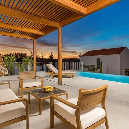 Βίλα 3 With Pool Soline, Krk, 280 M From Beach, By 4villas Soline (Krk)